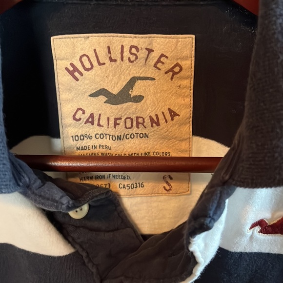 Hollister Blue & white striped polo shirt - Picture 3 of 4